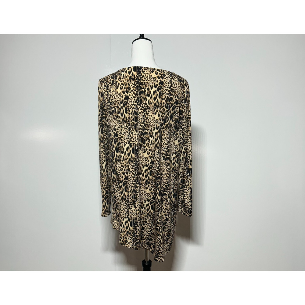 Chicos Asymmetrical‎ Hem Animal Print Top Large 2 Brown Black Button Accents - Picture 3 of 11